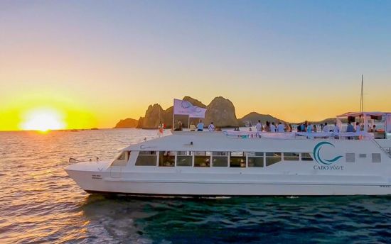 Crucero al atardecer en Cabo San Lucas